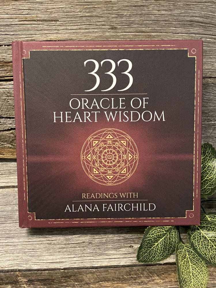 333 oracle book - Alana Fairchild