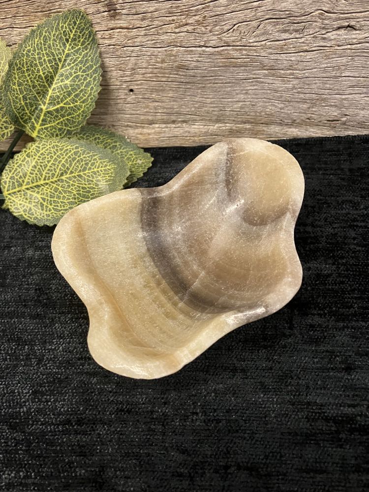 Aragonite - Charging Plate/Trinket Dish