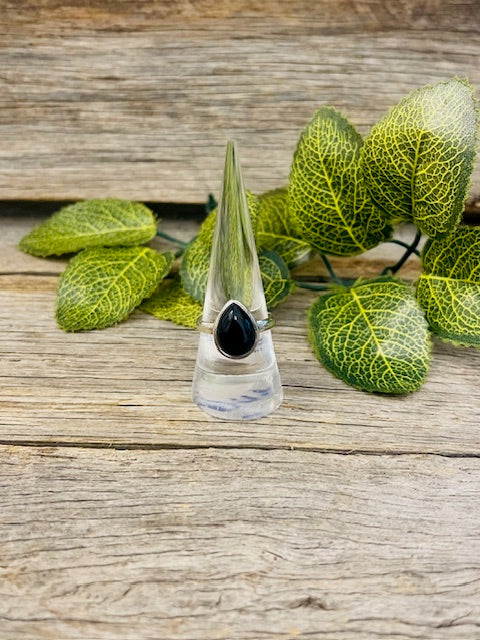 Black onyx tear drop ring