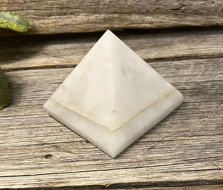 Grey Quartz Pyramid