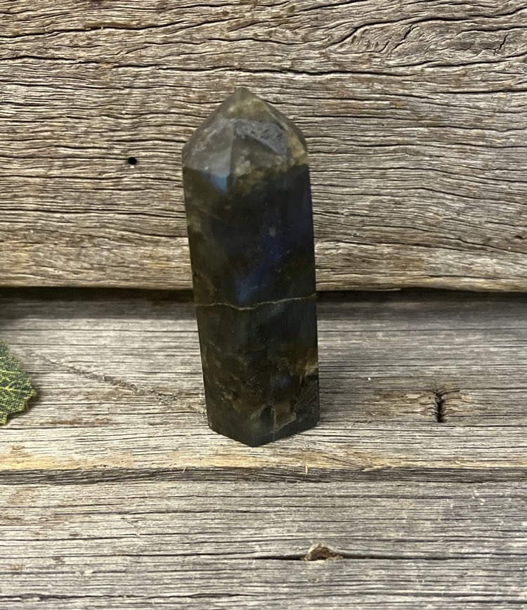Labradorite point - 6cm
