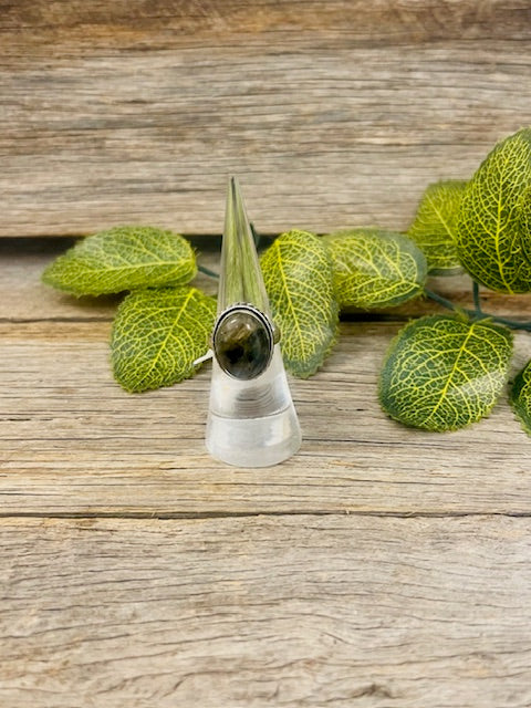 Labradorite oval ring