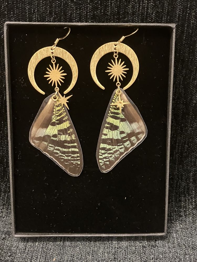 Butterfly wing earrings Dutchies Delights #79