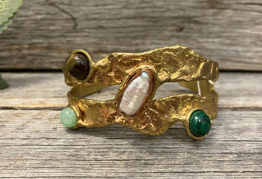 Biwa pearl, TE, Malachite & Chrysoprase cuff