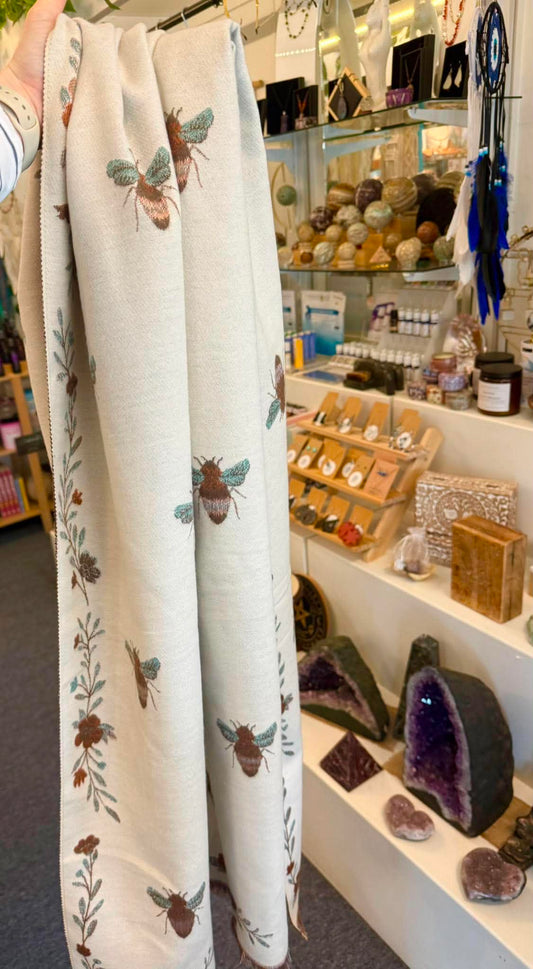 Bee Scarf / Shawl