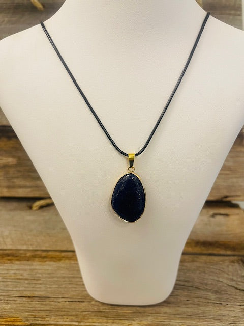 Large crystal pendant necklace - gold