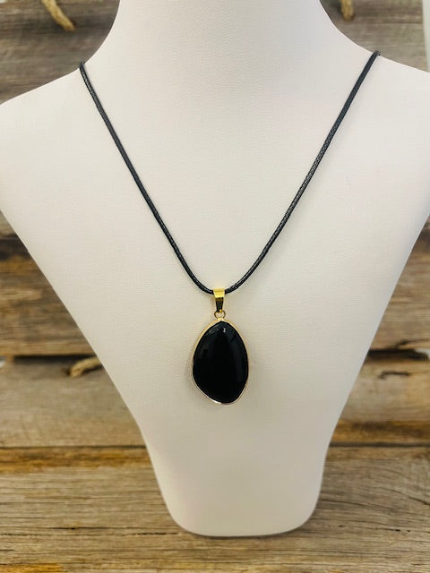 Large crystal pendant necklace - gold