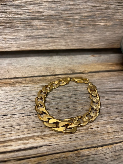 Plated gold bracelet