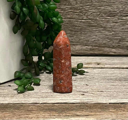 Red Jasper Point - 5cm