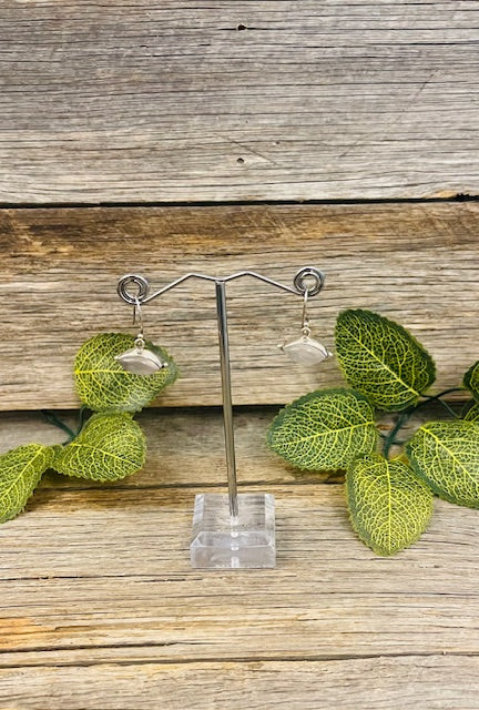 Rose quartz - Elongated oval drop earrings