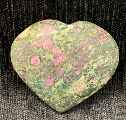 Ruby fuchsite heart