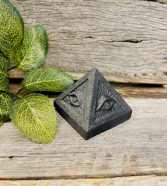 Shungite pyramids