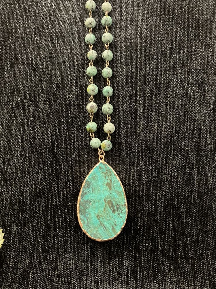 Stone Pendant Beaded Necklace