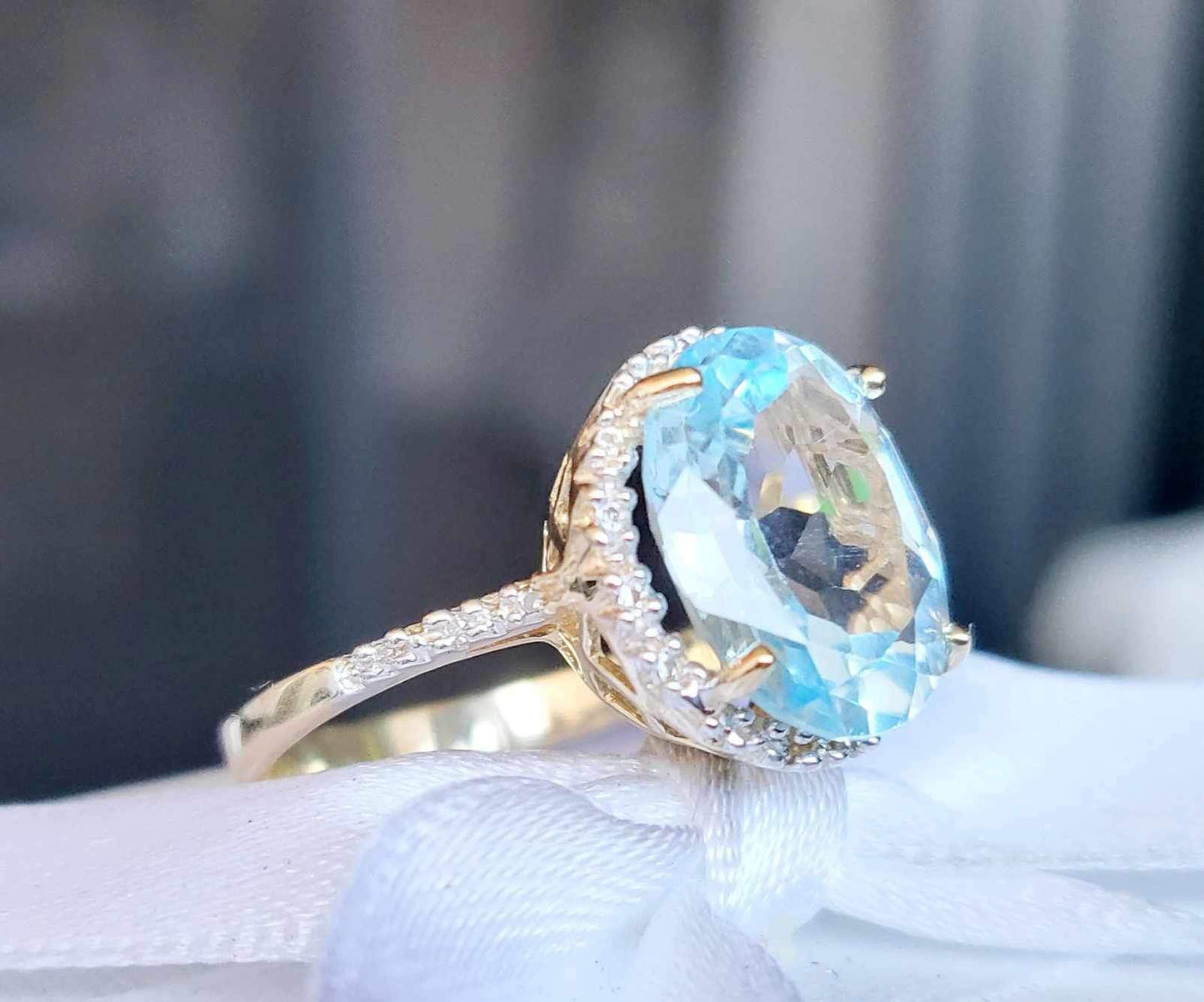 Swiss Blue 10k Gold Diamond Ring