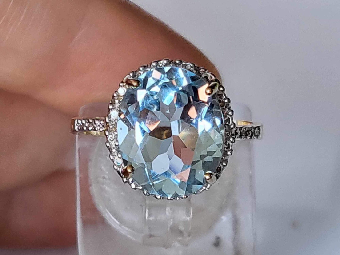 Swiss Blue 10k Gold Diamond Ring