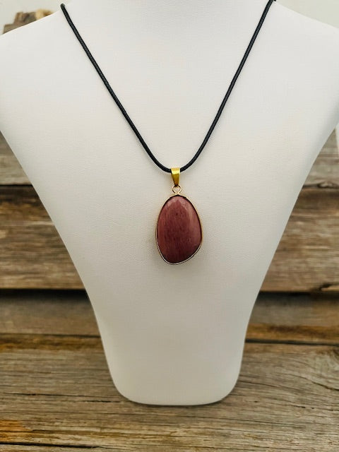 Large crystal pendant necklace - gold