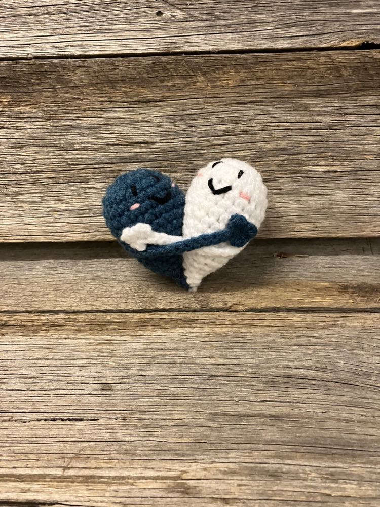 Crochet Hugging Hearts