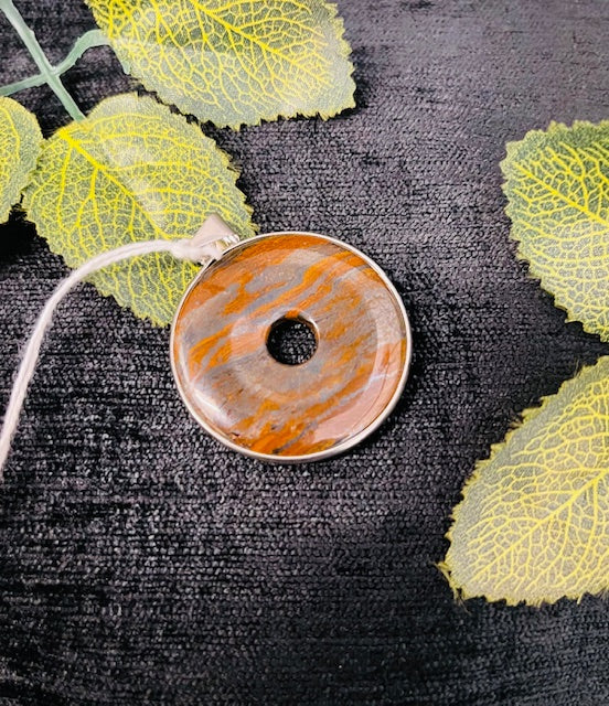 Tigers iron pendant
